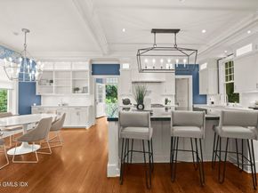 14 Meadow Drive, Greenwich CT 06831