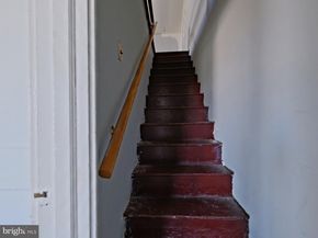 921 Serrill Avenue, Lansdowne PA 19050