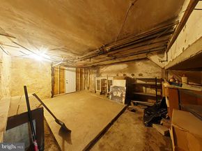 921 Serrill Avenue, Lansdowne PA 19050