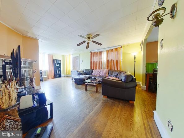921 Serrill Avenue, Lansdowne PA 19050