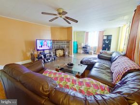 921 Serrill Avenue, Lansdowne PA 19050