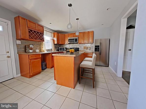 921 Serrill Avenue, Lansdowne PA 19050