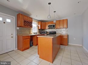 921 Serrill Avenue, Lansdowne PA 19050