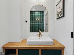 2530 W Girard Avenue, Philadelphia PA 19130