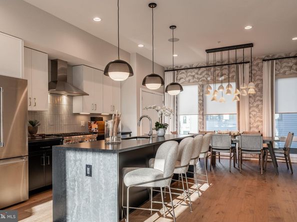 3011 Vice Admiral Way 23F, Philadelphia PA 19125