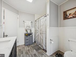 20 N Llanwellyn Avenue, Glenolden PA 19036