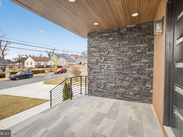 1815 Peabody Drive, Falls Church VA 22043