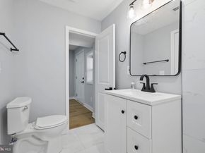 706 NW Longfellow Street NW, Washington DC 20011