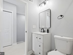706 NW Longfellow Street NW, Washington DC 20011