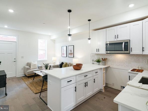 407 W Oxford Street A, Philadelphia PA 19122