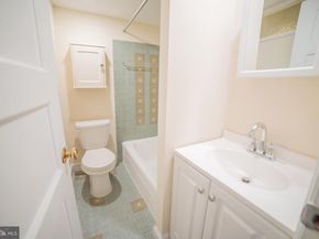 2408 Spruce Street, Philadelphia PA 19103