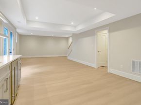 5813 22nd Street N, Arlington VA 22205