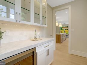 5813 22nd Street N, Arlington VA 22205