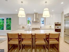 5813 22nd Street N, Arlington VA 22205