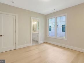 5813 22nd Street N, Arlington VA 22205