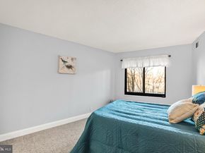 203 Yoakum Parkway 715, Alexandria VA 22304