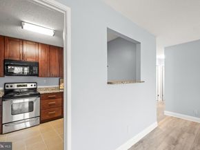 203 Yoakum Parkway 715, Alexandria VA 22304