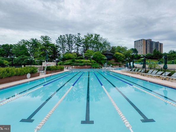 203 Yoakum Parkway 715, Alexandria VA 22304