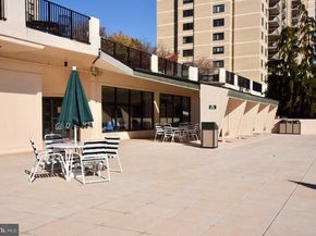 203 Yoakum Parkway 715, Alexandria VA 22304