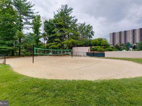 203 Yoakum Parkway 715, Alexandria VA 22304