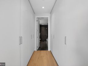 1177 22nd Street NW 2M, Washington DC 20037