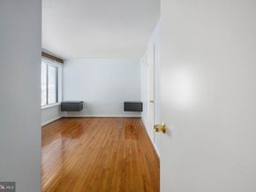 2844 Dover Lane 302, Falls Church VA 22042