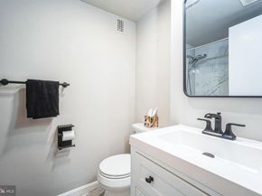 5340 Holmes Run Parkway 700, Alexandria VA 22304