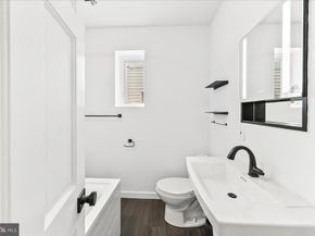 1915 S Woodstock Street, Philadelphia PA 19145
