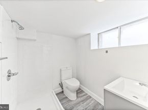 1915 S Woodstock Street, Philadelphia PA 19145