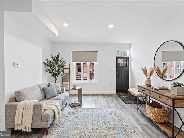 1915 S Woodstock Street, Philadelphia PA 19145