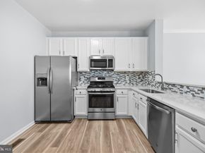 2523 Logan Wood Drive, Herndon VA 20171