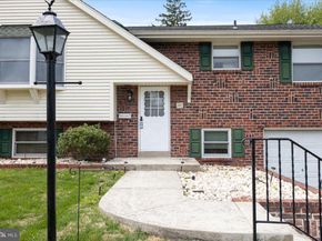 872 Mustang Road, Warrington PA 18976