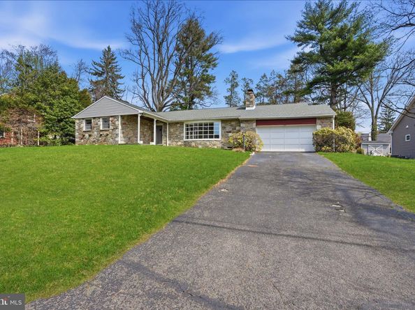 10 Home Road, Hatboro PA 19040