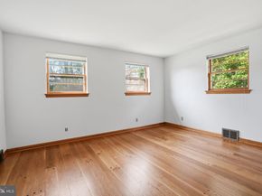 10 Home Road, Hatboro PA 19040