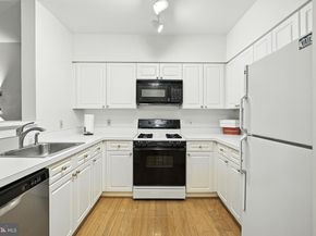 2204 Westcourt Lane 109, Herndon VA 20170