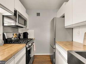 4390 Lorcom Lane 510, Arlington VA 22207