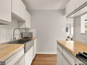 4390 Lorcom Lane 510, Arlington VA 22207