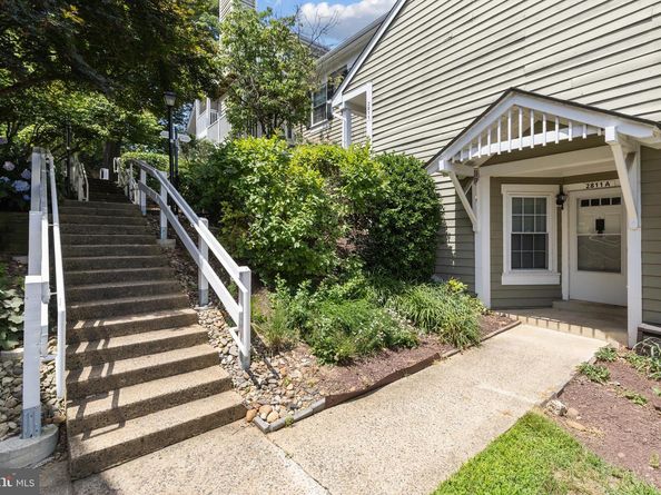 2811 S Woodrow Street A, Arlington VA 22206