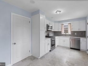 7603 Oak Lane Road, Cheltenham PA 19012