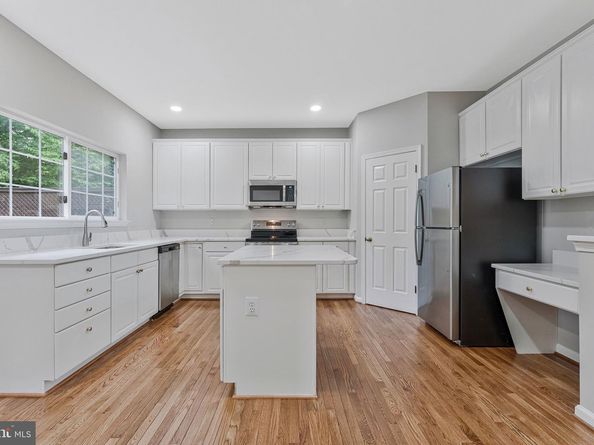 2906 Fairfax Metro Lane, Vienna VA 22181