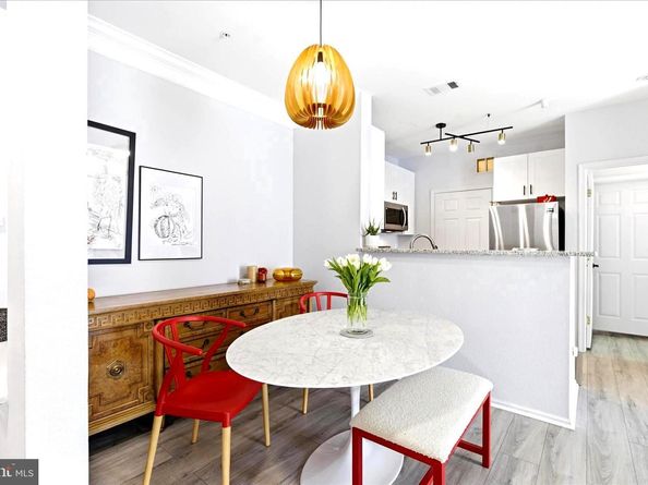 1601 Spring Gate Drive 1204, Mclean VA 22102