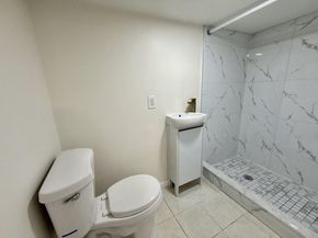 256 S Alder Street, Philadelphia PA 19107