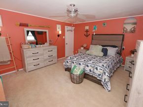 3652 E Crown Avenue, Philadelphia PA 19114