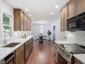 103 Saratoga Way NE, Vienna VA 22180