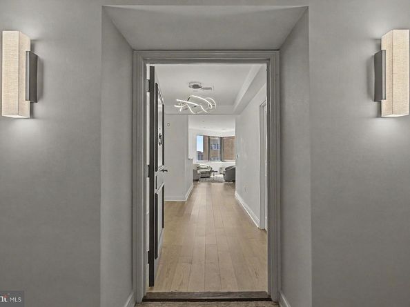 202-210 W Rittenhouse Square 1808, Philadelphia PA 19103