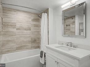 202-210 W Rittenhouse Square 1808, Philadelphia PA 19103