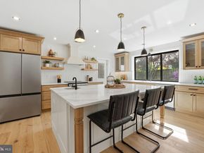 7109 Idylwood Road, Falls Church VA 22043