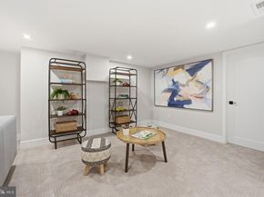 7109 Idylwood Road, Falls Church VA 22043