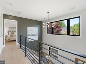 7109 Idylwood Road, Falls Church VA 22043