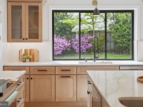 7109 Idylwood Road, Falls Church VA 22043